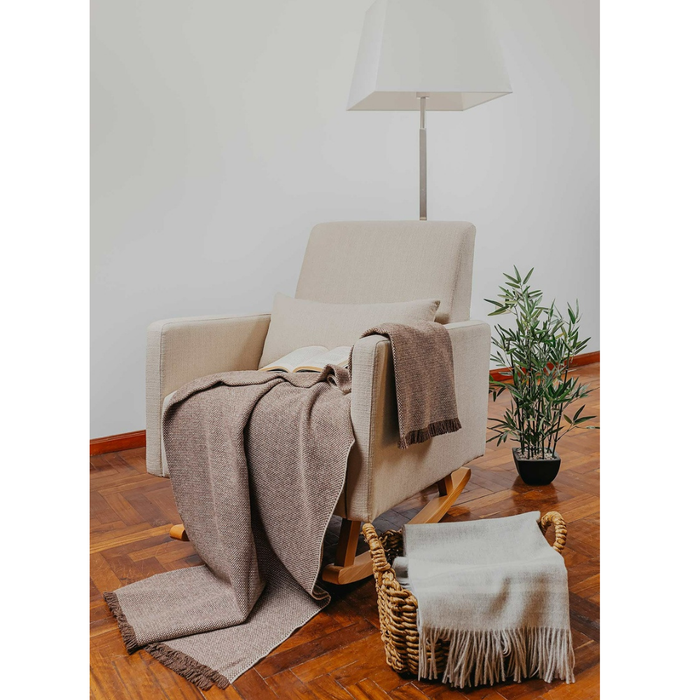 KUNA Vinazza Decke – 70 % Baby-Alpaka & 30 % Schurwolle (Eco Line, ungefärbt)