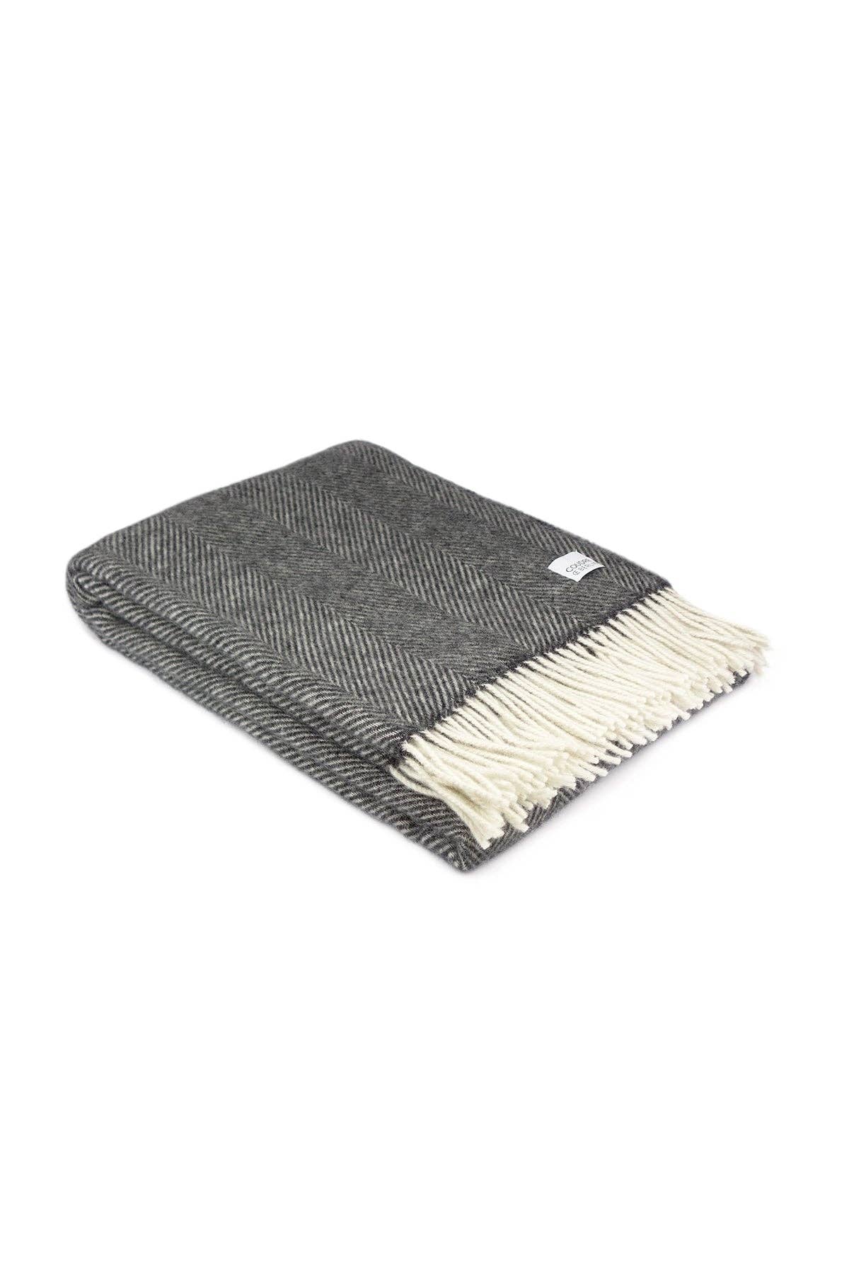 Wolldecke / Kuscheldecke - Fischgrat - Anthrazit - 100% Schurwolle